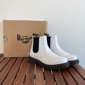 Dr.Martens 2976 Softy T Leather Chelsea Boots White Women 9/UK 7(27475100)$170